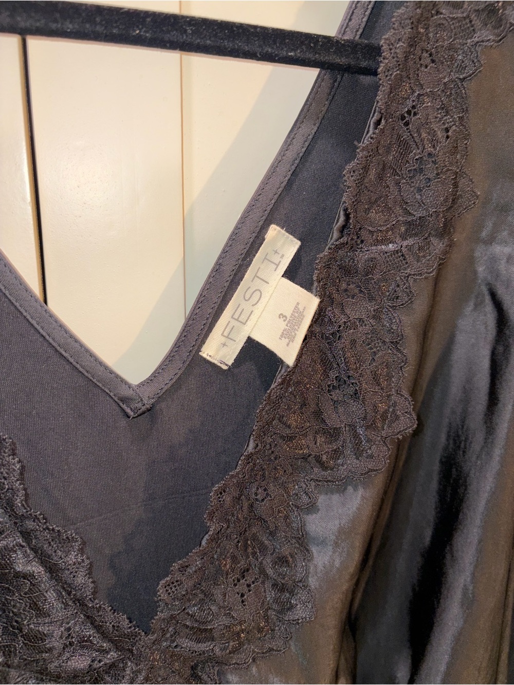 Torrid Festi Lace Trim Maxi Dress Black Stain Size 3X - Picture 4 of 9
